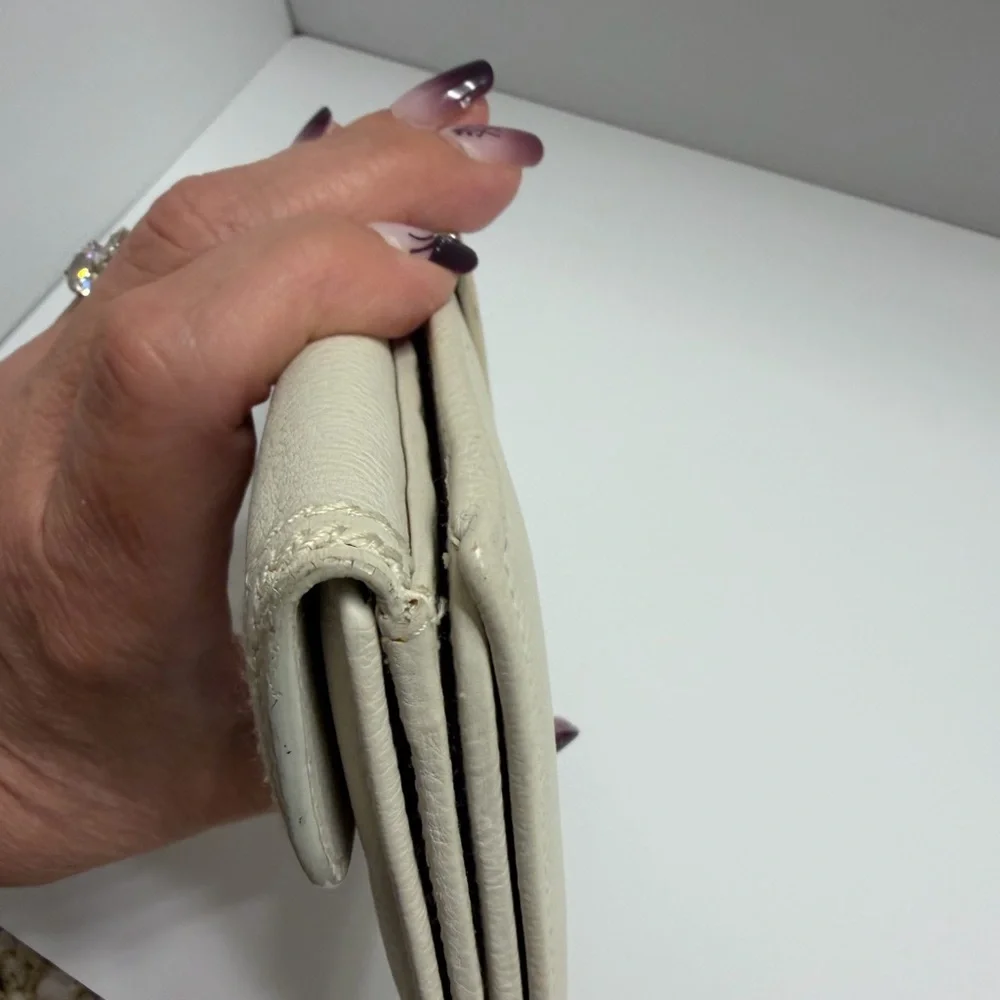 Dior Vintage Off-White Leather Women's Wallet